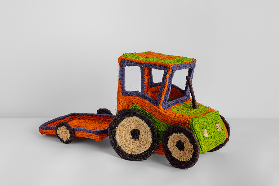 Marlene Connolly & Hazel Roy, Kaltukatjara Tractor, 2023. Courtesy of Tjanpi Desert Weavers. Photo: Jacquie Manning